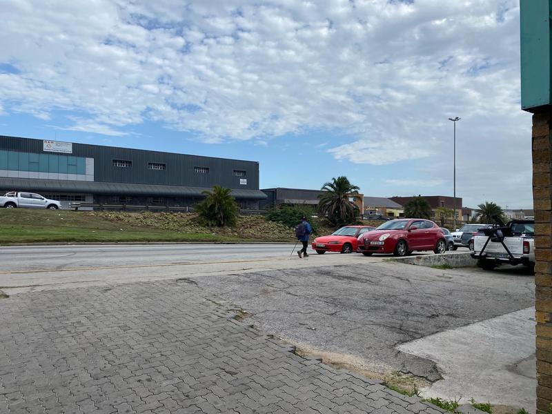 To Let commercial Property for Rent in Sidwell Eastern Cape